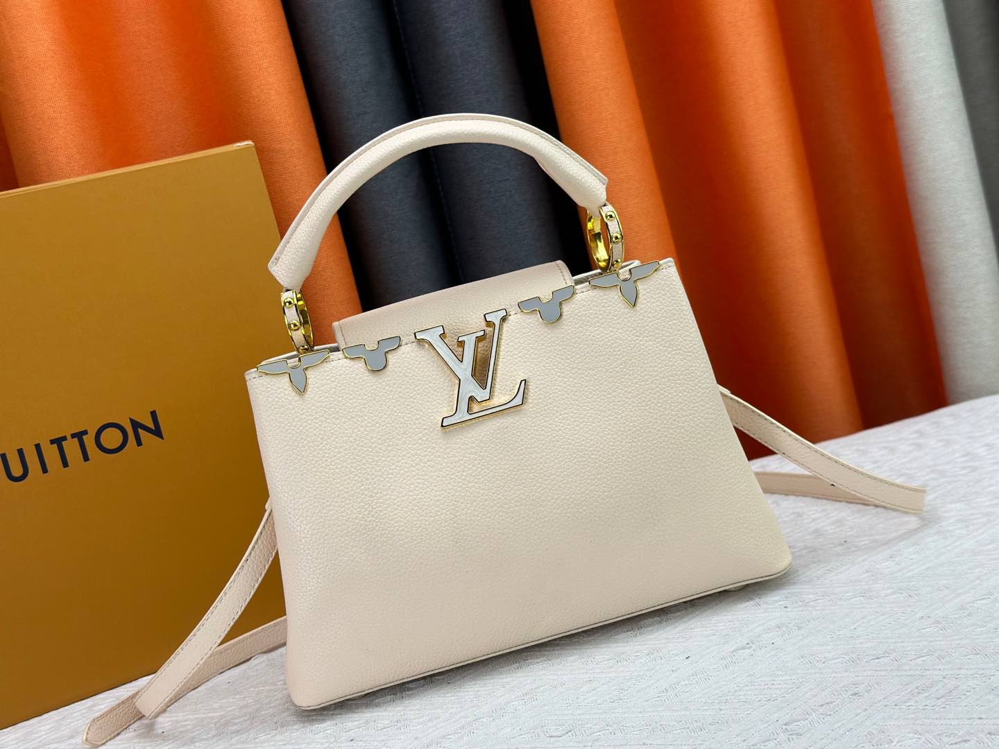 LV bag 715